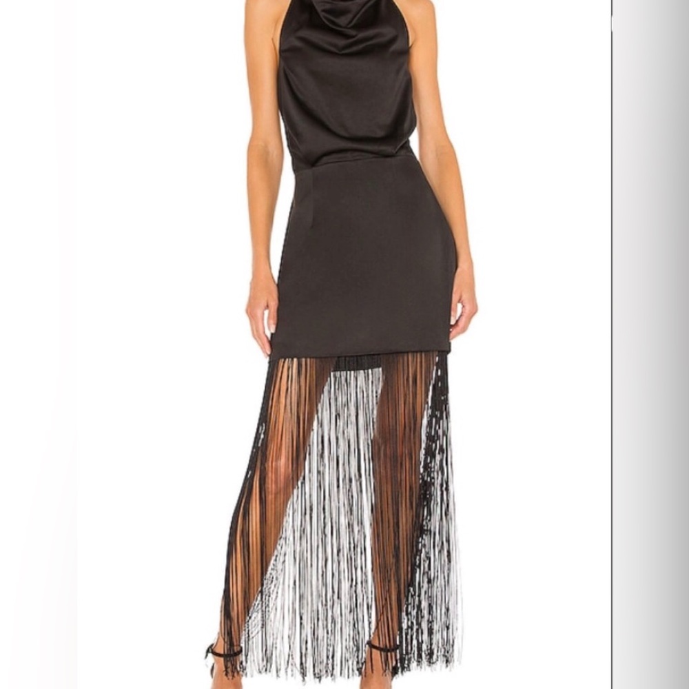 ELLIAT REVOLVE BEATRICE DRESS
Sleek Black Cowl Neck Maxi Dress with Fringe Hem